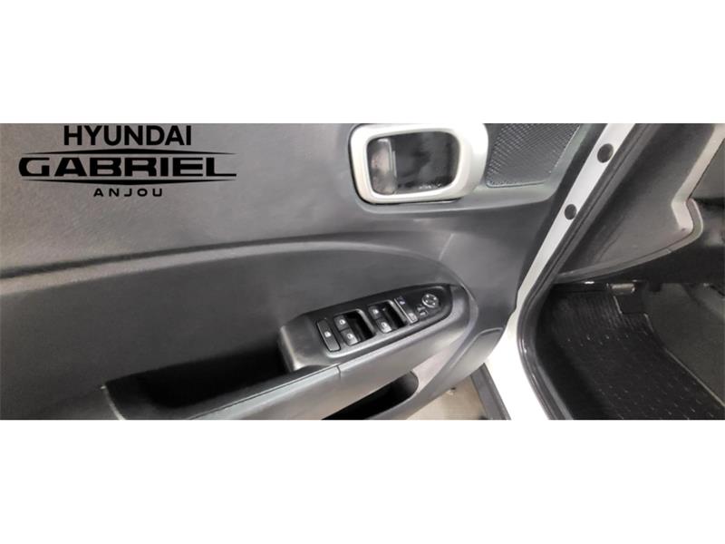 hyundai Venue 2022 - 21