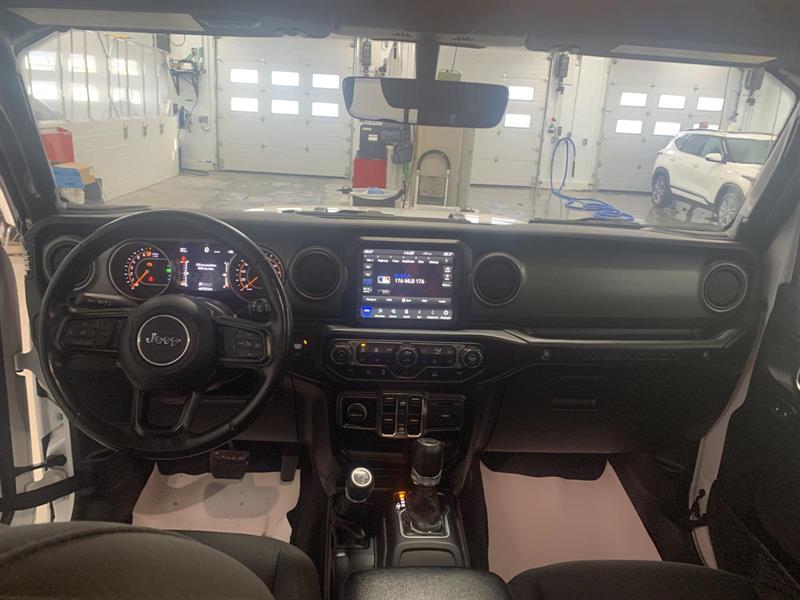 jeep Wrangler 2022 - 14