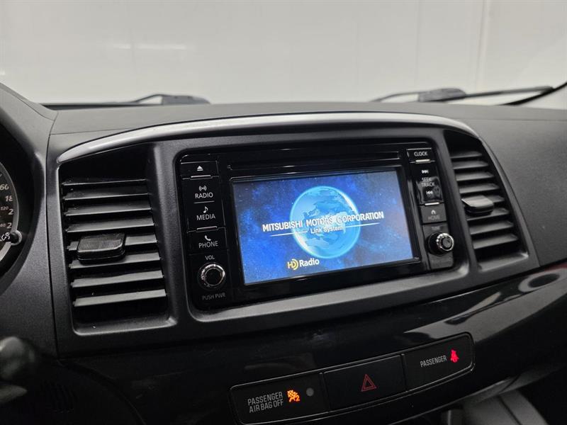 mitsubishi Lancer 2017 - 12