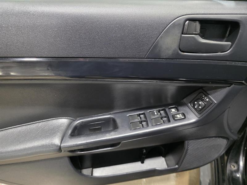 mitsubishi Lancer 2017 - 16