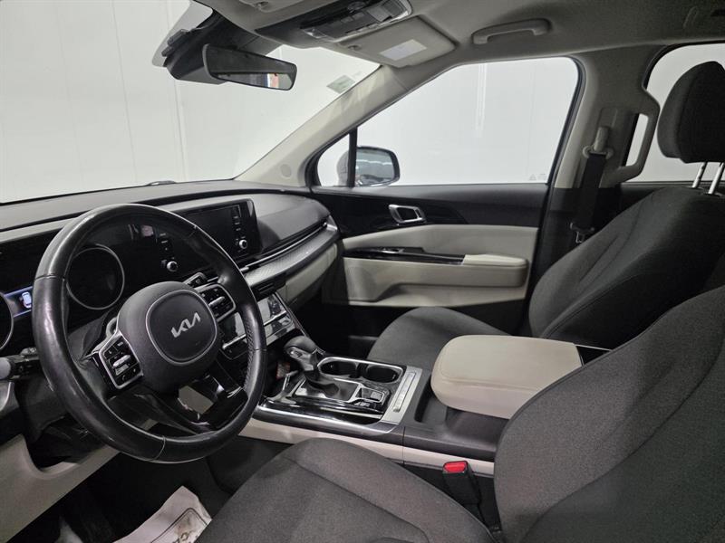 kia Carnival 2022 - 11