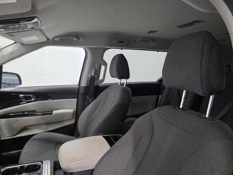 kia Carnival 2022 - 17