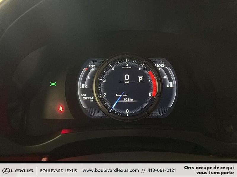 lexus IS  2022 - 29