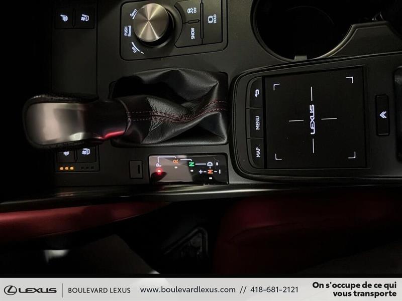 lexus IS  2022 - 34