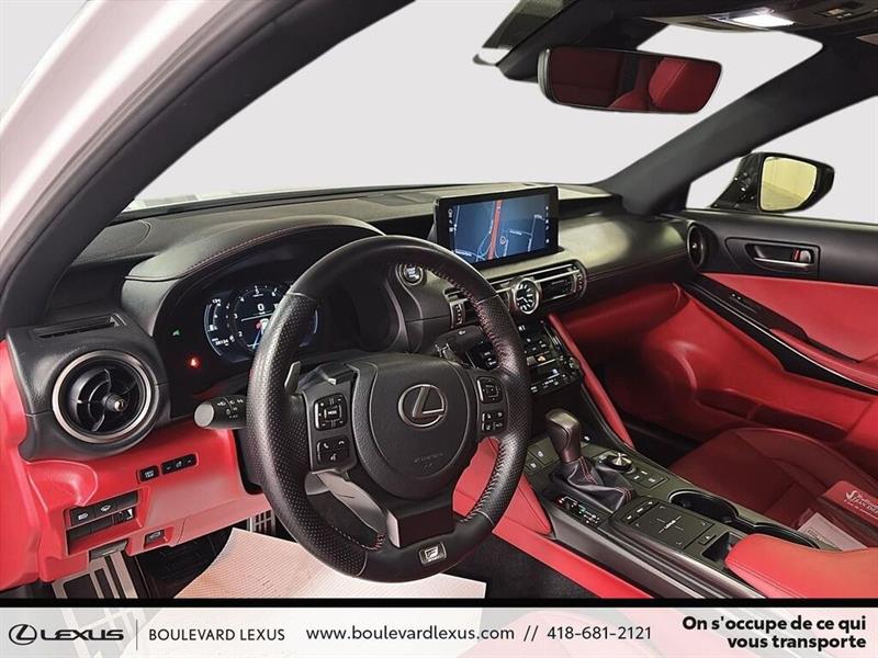 lexus IS  2022 - 35
