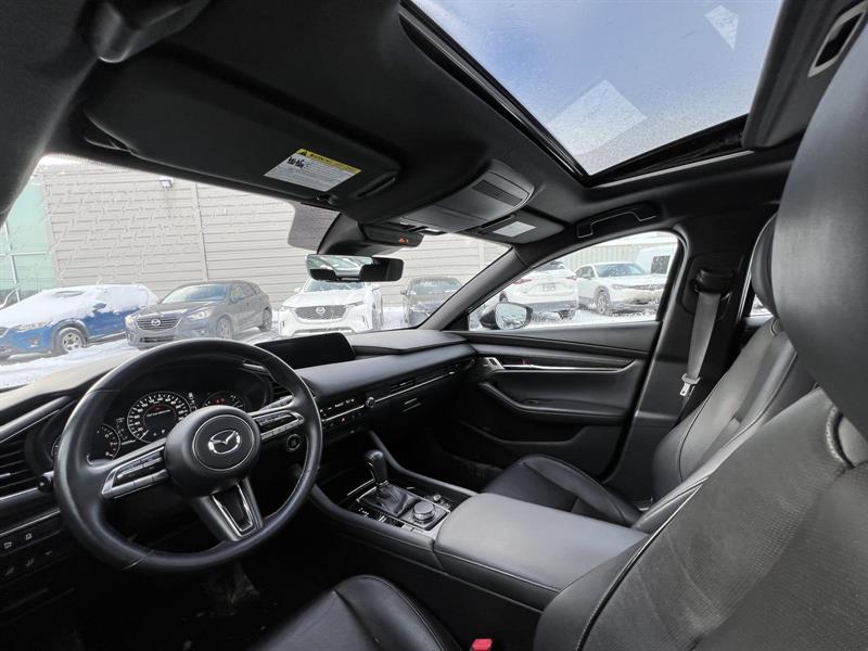 mazda Mazda3 2021 - 10