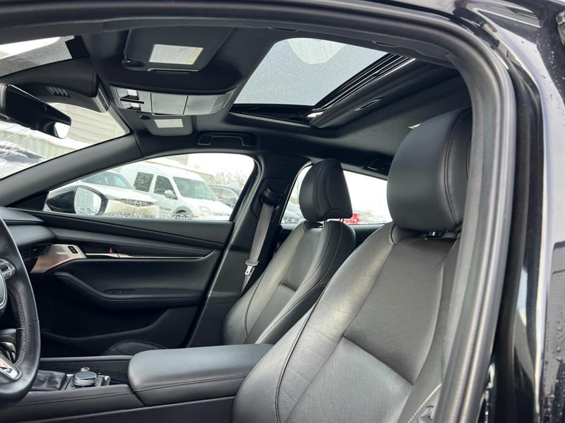 mazda Mazda3 2021 - 16