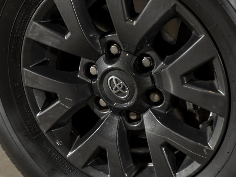 toyota Tacoma 2021 - 14