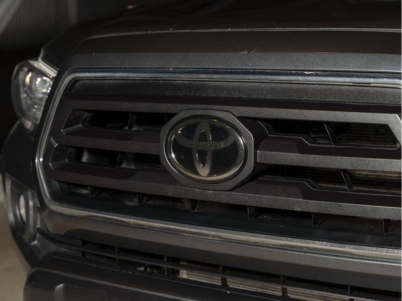 toyota Tacoma 2021 - 17