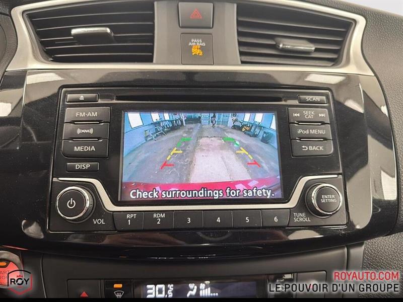 nissan Sentra 2018 - 17