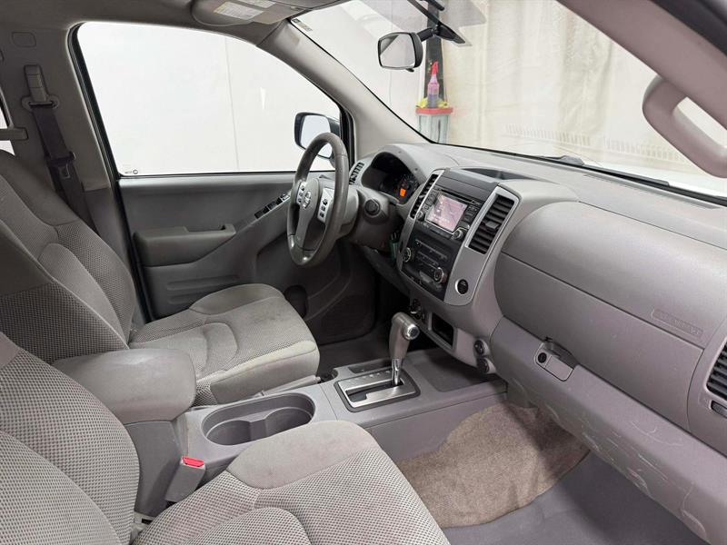 nissan Frontier 2017 - 9