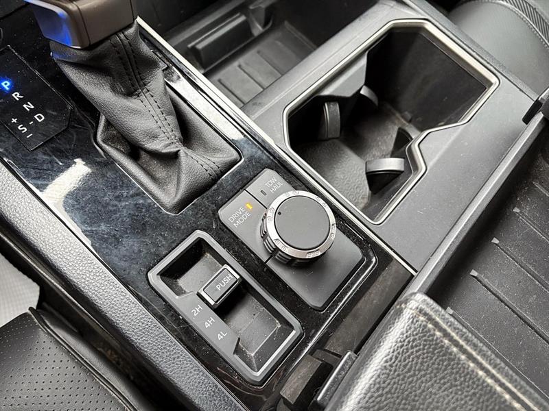 toyota Tundra 2023 - 24