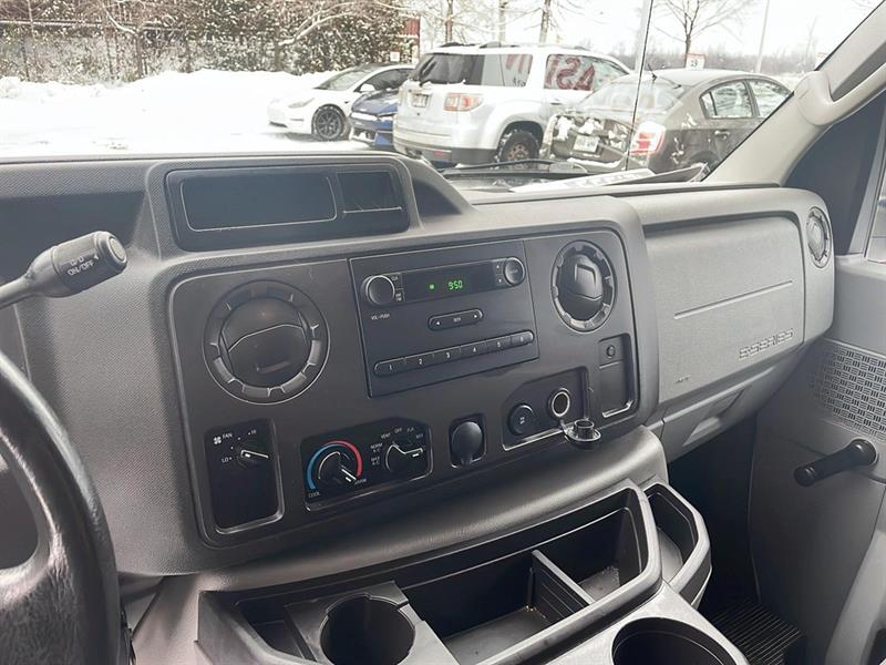 ford Econoline 2011 - 14