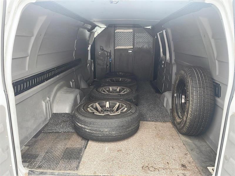 ford Econoline 2011 - 16