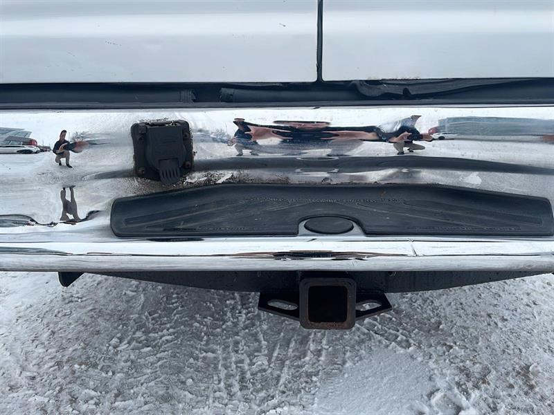 ford Econoline 2011 - 18