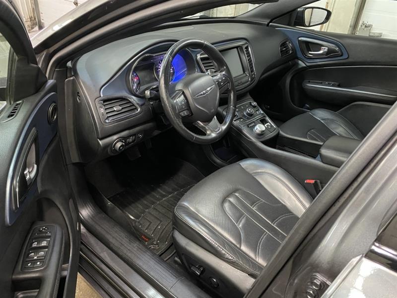 chrysler 200 2016 - 13