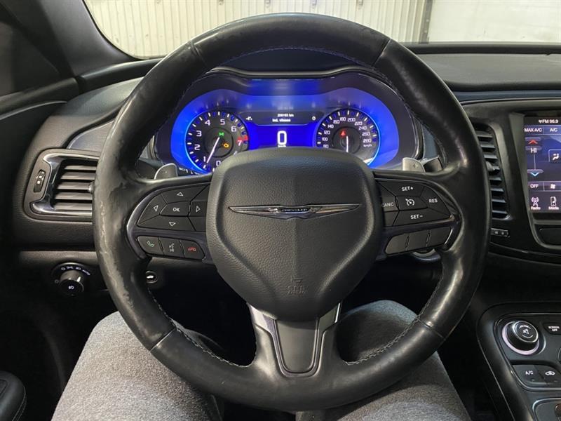 chrysler 200 2016 - 21