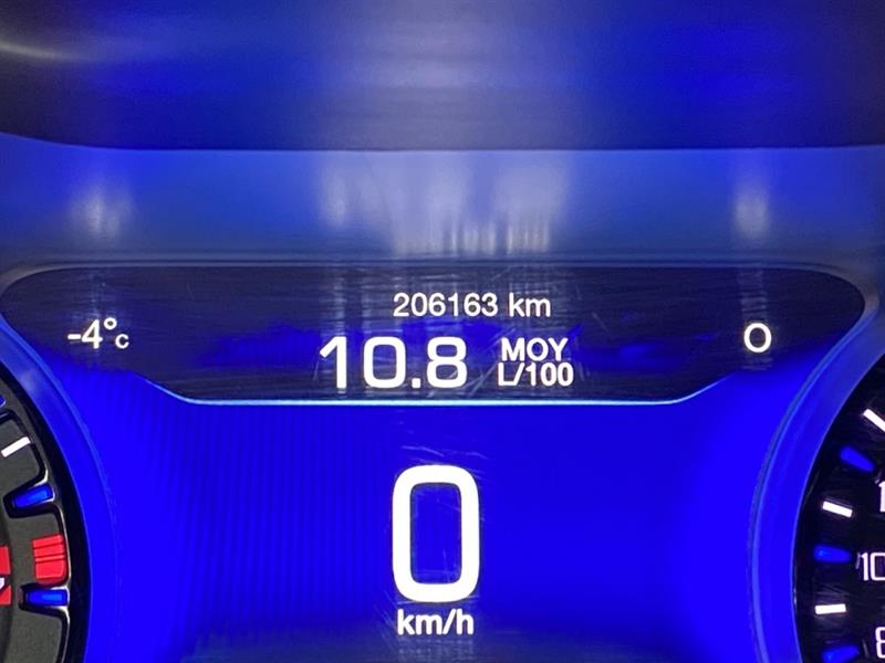 chrysler 200 2016 - 22