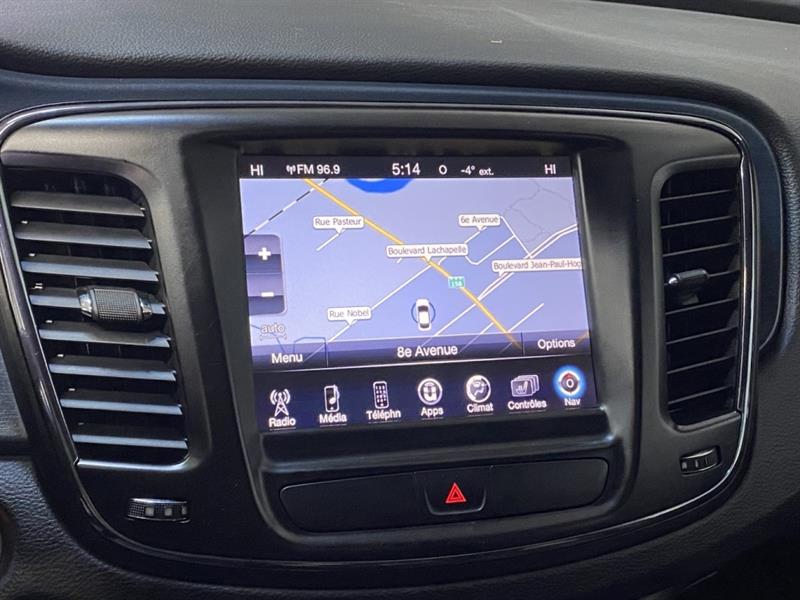 chrysler 200 2016 - 23