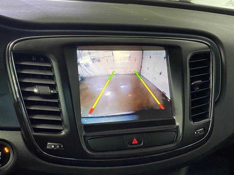 chrysler 200 2016 - 24