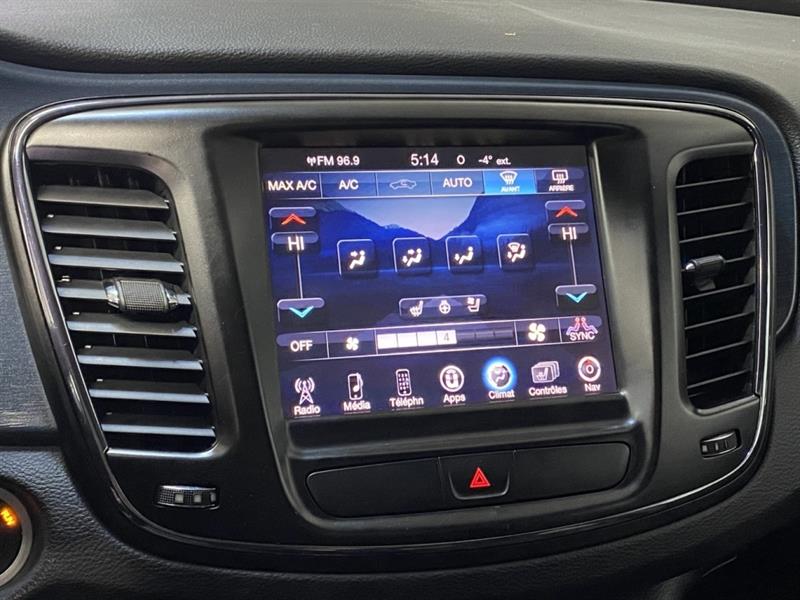 chrysler 200 2016 - 25