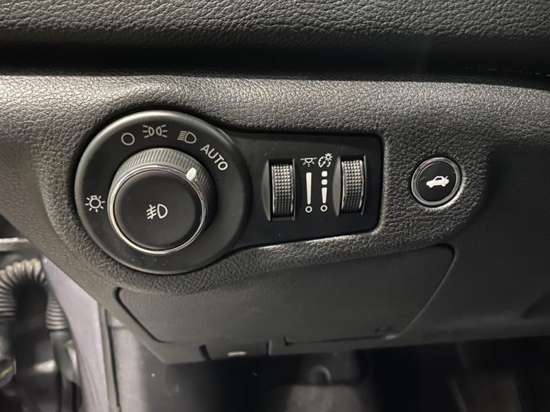 chrysler 200 2016 - 27