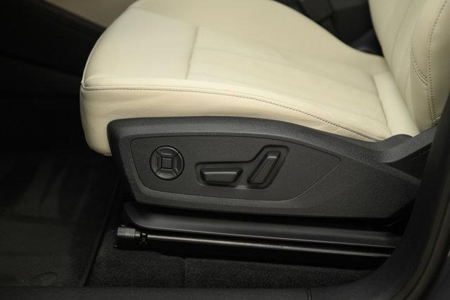 audi Q6 e-tron 2025 - 13