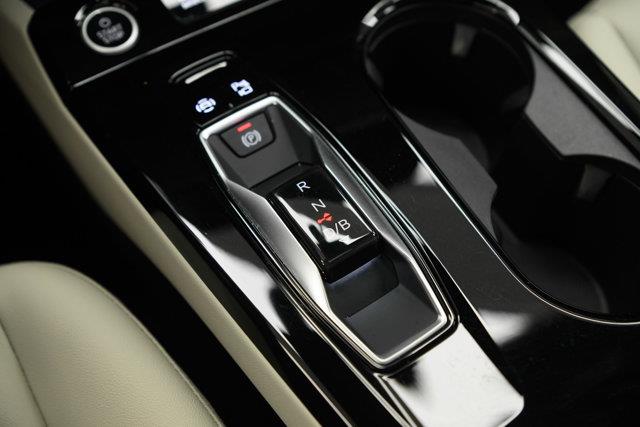 audi Q6 e-tron 2025 - 24