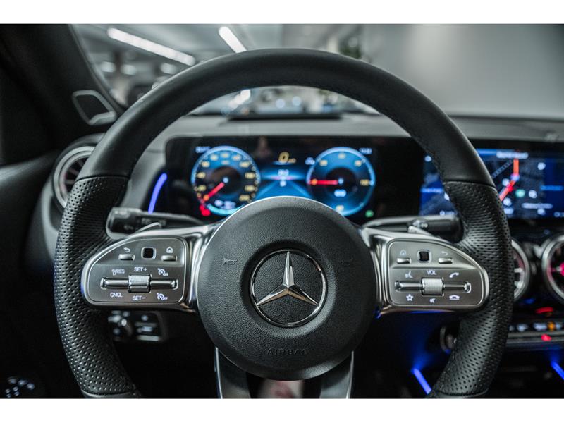 mercedes-benz EQB 2023 - 15