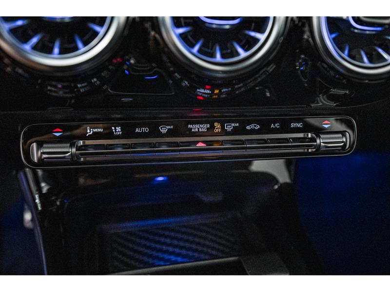 mercedes-benz CLA 35 AMG 2024 - 21