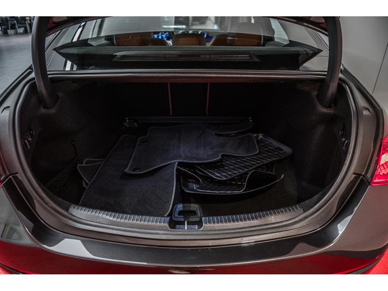 mercedes-benz C300 2023 - 10