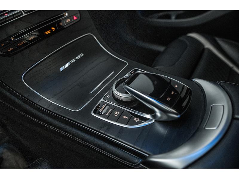 mercedes-benz GLC 2019 - 25