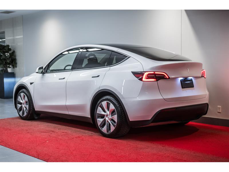 tesla Model Y 2023 - 6
