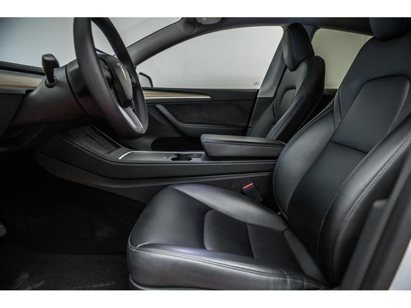 tesla Model Y 2023 - 11