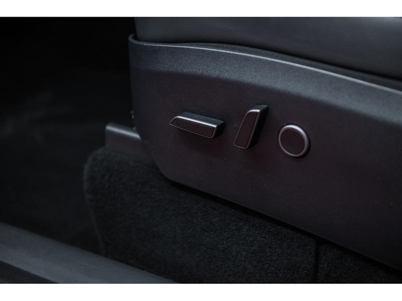 tesla Model Y 2023 - 12