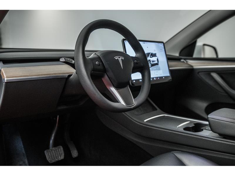 tesla Model Y 2023 - 13