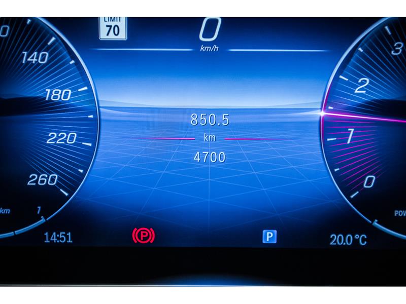 mercedes-benz C300 2022 - 17