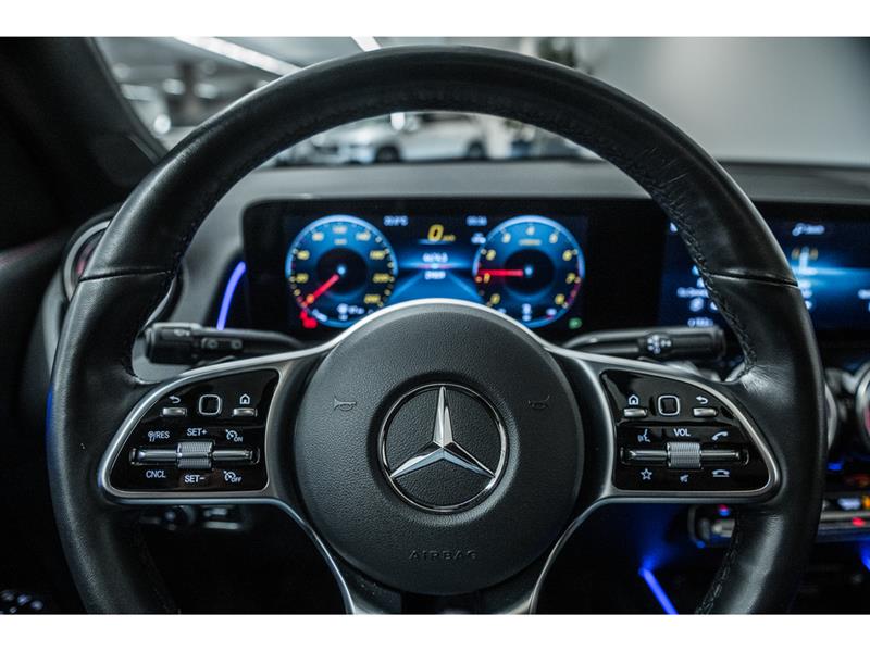 mercedes-benz GLB250 2023 - 15