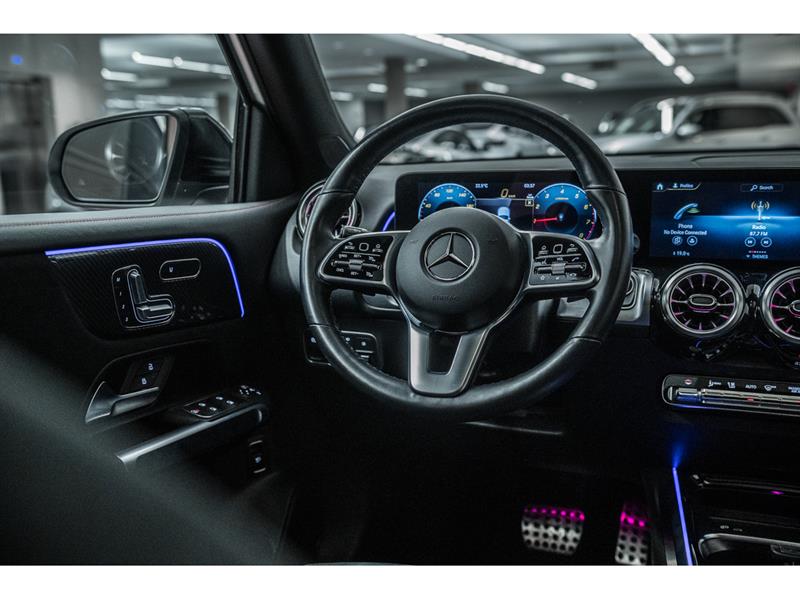 mercedes-benz GLB250 2023 - 27