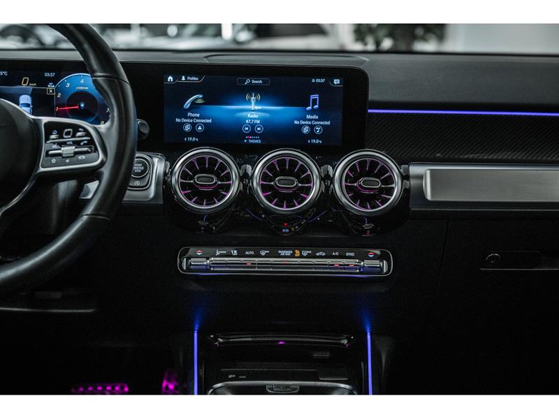 mercedes-benz GLB250 2023 - 28