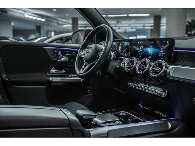 mercedes-benz GLB250 2023 - 29