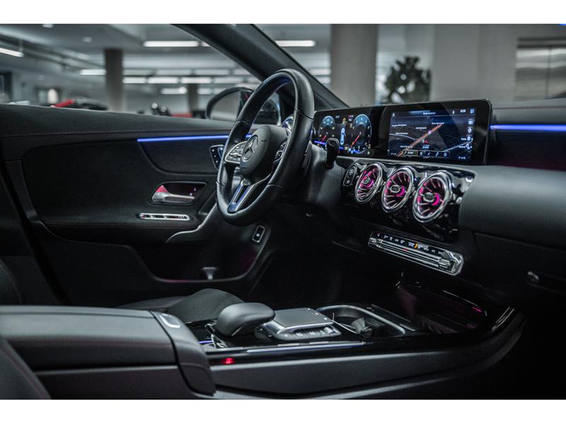 mercedes-benz CLA250 2023 - 28