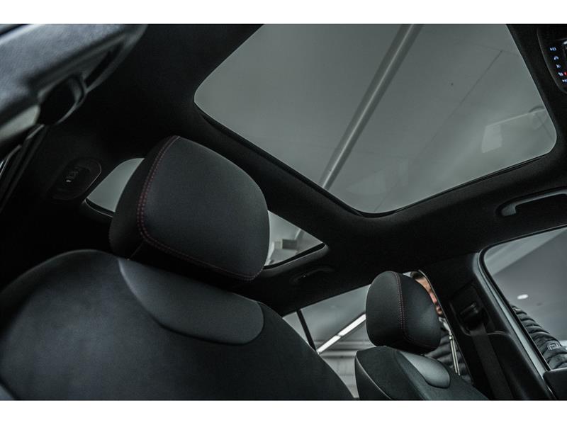 mercedes-benz GLB250 2022 - 29