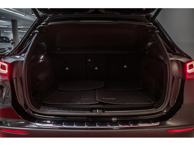 mercedes-benz GLA250 2023 - 10