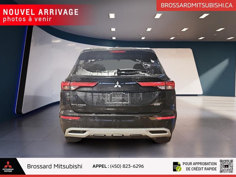 mitsubishi Outlander 2022 - 5