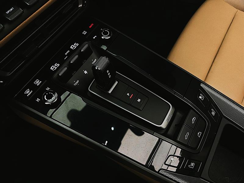 porsche 911 2021 - 23