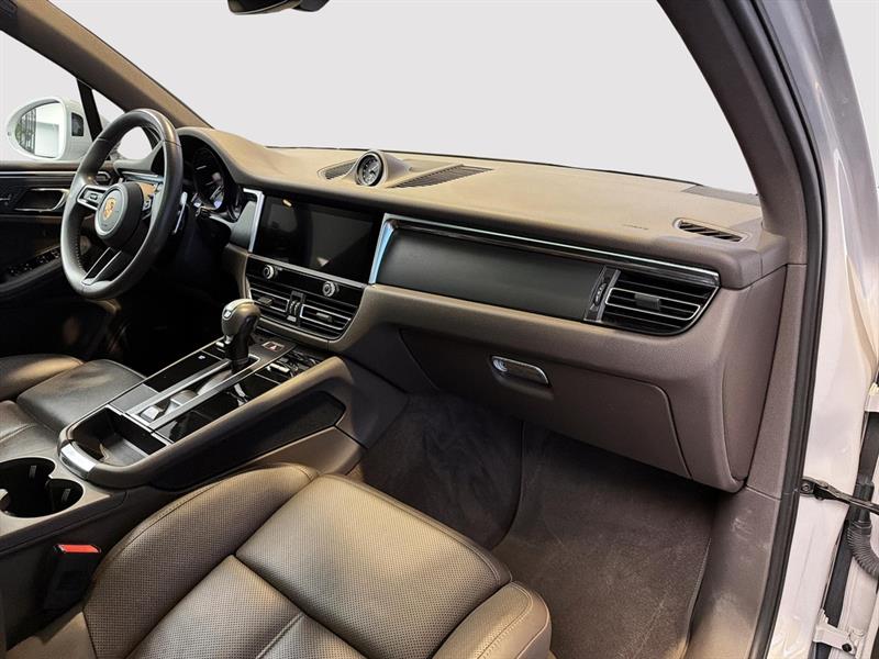 porsche Macan 2023 - 24