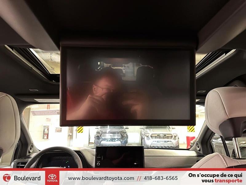 toyota Sienna 2025 - 41