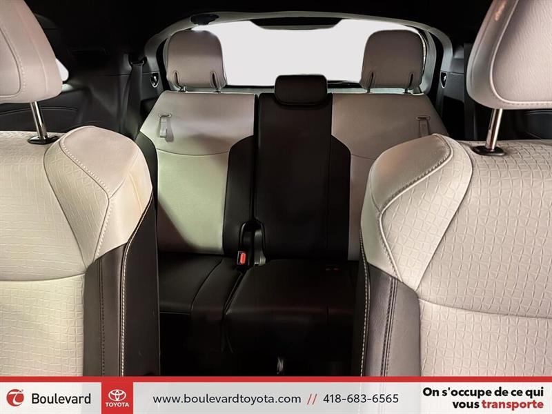 toyota Sienna 2025 - 54