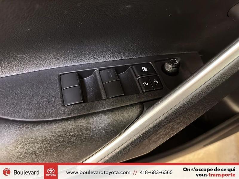 toyota Corolla Cross 2023 - 8